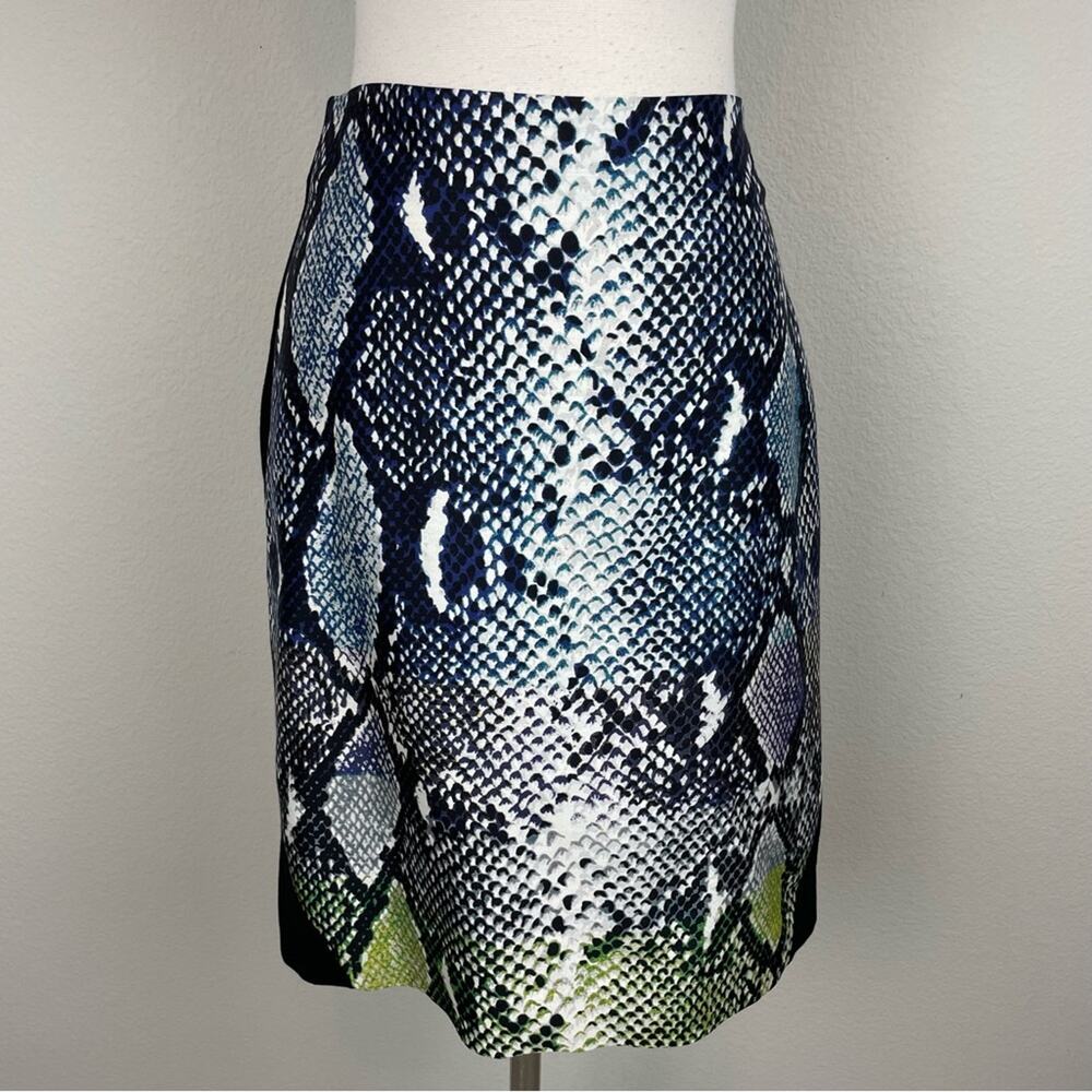 Diane Von Furstenberg Black Blue White Mae Mikad Python Print  Skirt *Medium